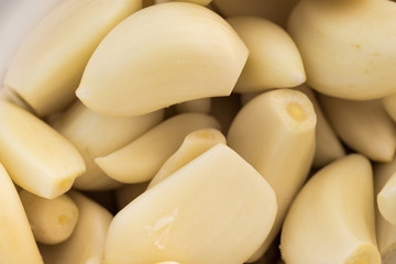 Garlic cloves in detail