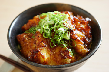 甘辛ダレのとり天丼