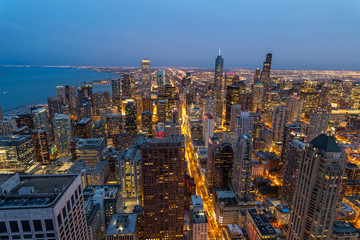 Fototapeta na wymiar Chicago evening downtown skyline