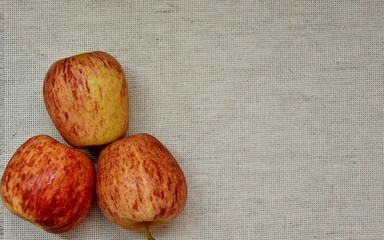 apples