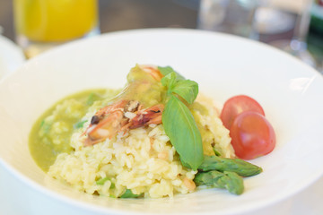 risotto with asparagus and shrimp