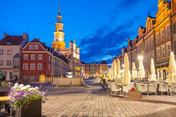 Fototapeta premium Poznan Market square at dusk