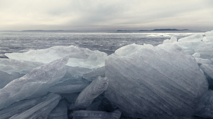 Fototapeta na wymiar Frozen lake