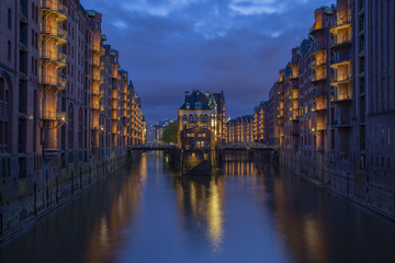 Fototapeta na wymiar Blue Hour at Hamburg Wasserschloss / Germany