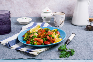 Salad with raw slices of vegetables