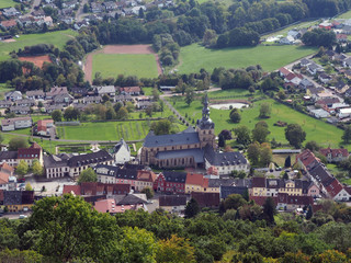 Gemeinde Tholey im Saarland - mit Benediktinerabtei - vom Schaumberg aus gesehen
