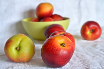 pesche fresche pronte da mangiare, closeup
