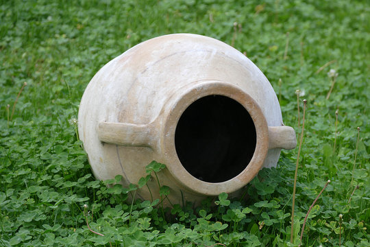 large cube, large dish, very old cubes,handmade old large bowl,


