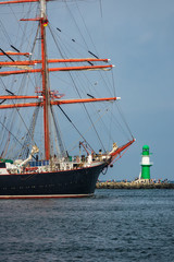 Segelschiffe auf der Hansesail in Rostock