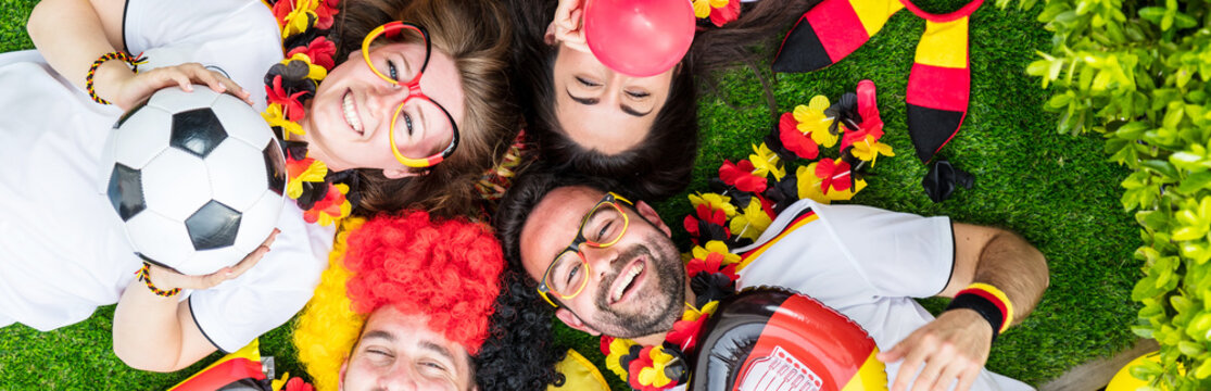Deutsche Fussball Fans im WM Fieber 