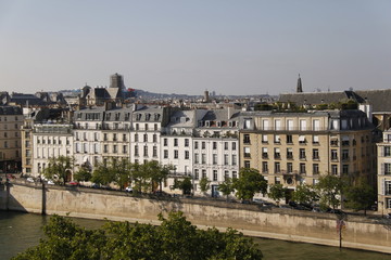 Fototapeta na wymiar Quai de Seine à Paris, vue aérienne