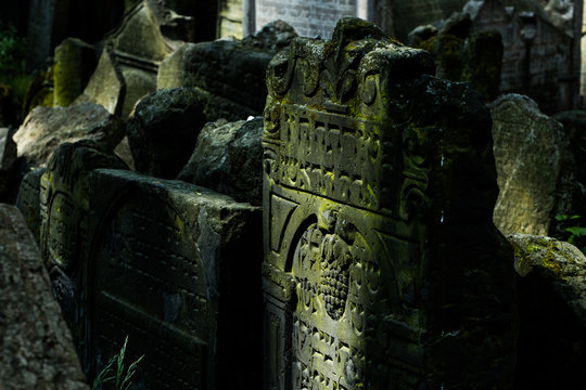 lapida antiguo cementerio judio praga  republica checa, barrio judio