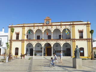 Obraz premium Moguer, localidad de Huelva en la comunidad autónoma de Andalucía (España) ciudad natal del poeta Juan Ramón Jiménez