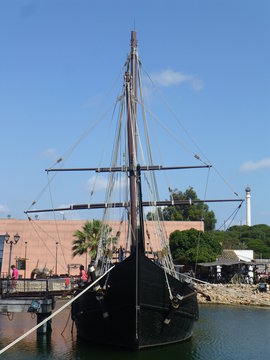 Carabela de Cristobal Colon en  Palos de la Frontera, localidad de Huelva (Andalucia,Espa&ntilde;a) 