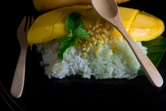 Thai style tropical dessert, glutinous rice eat with mangoes(mango and sticky rice)
