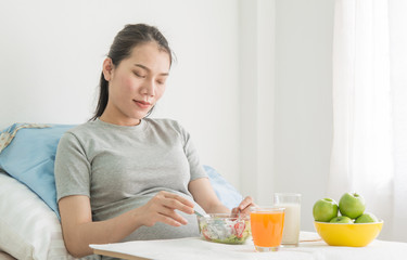 Obraz na płótnie Canvas Healthy food on table for pregnant wom