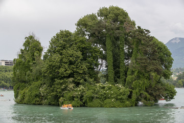 ile lac d'Annecy
