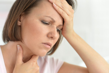 Naklejka premium beautiful young woman