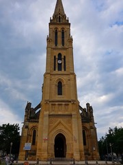 Fototapeta na wymiar devanture de l'église de Bergerac en dordogne