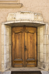 Fototapeta na wymiar old wooden door in the house