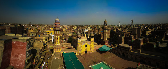 Aerial Panorama of Wazir Khan Mosque, Lahore, Pakistan - obrazy, fototapety, plakaty