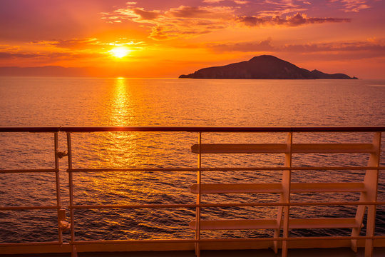 coucher de soleil en croisi&egrave;re
