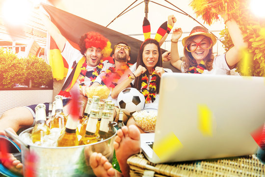 Deutsche Fu&szlig;ball Fans 