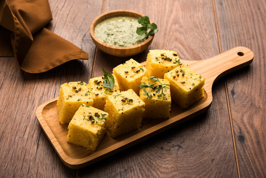 Chana Dal Dhokla served with mint chutney, selective focus
