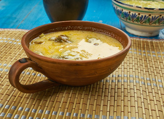 Uzbek soup katykli