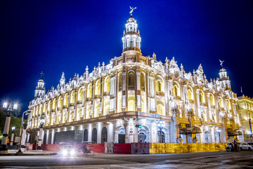 Fototapeta na wymiar Illuminated building in Cuba