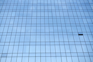 Fototapeta premium Mirrors that reflect the blue of the morning sky looks beautiful pattern