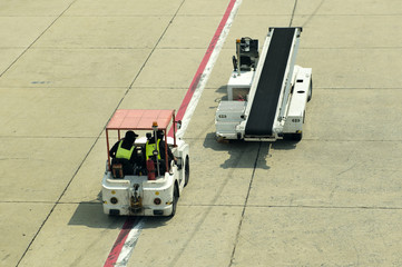 Car transportation, what's working in the airport