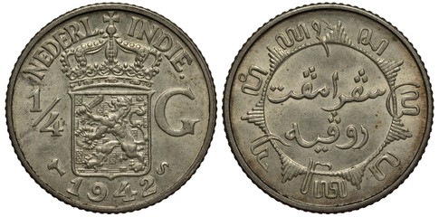 Netherlands India Indonesia silver coin 1/4 one forth of a gulden 1942, crowned shield with lion with sword and arrows, denomination in Arabic within circular ray-like pattern, 