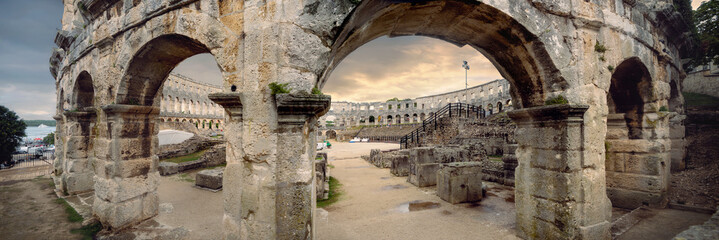 Fototapeta premium Ancient Roman Amphitheater in Pula. Istria, Croatia