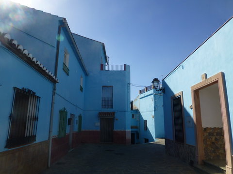 Juzcar,pueblo azul pitufo en Malaga (Andalucia,Espa&ntilde;a) en la serrania de Ronda