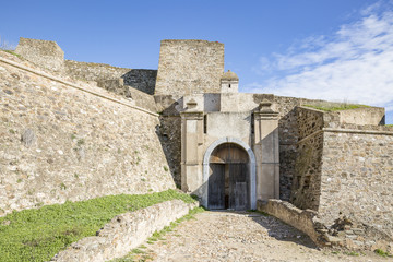 Fototapeta na wymiar the main gate of the fortress of Juromenha village (Nossa Senhora do Loreto), district of Evora, Portugal