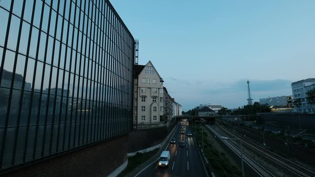 Strassenverkehr auf der A100 zu Berlin
