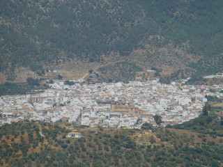 Zahara de la Sierra, pueblo blanco de Cádiz, Andalucía (España). Se encuentra en el centro del Parque natural Sierra de Grazalema