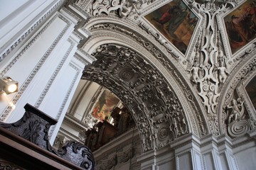cathedral architecture details