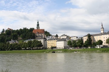 Fototapeta na wymiar View of Salzburg from across the river