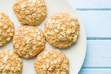 Sweet oatmeal cookies.