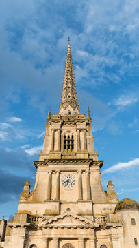 Fl&egrave;che de la cath&eacute;drale Notre-Dame de l'Assomption de Lu&ccedil;on
