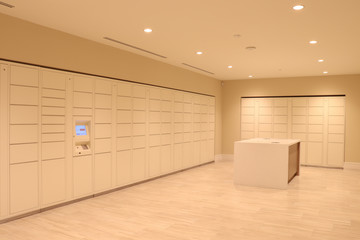 Parcel room, locker room, safe room