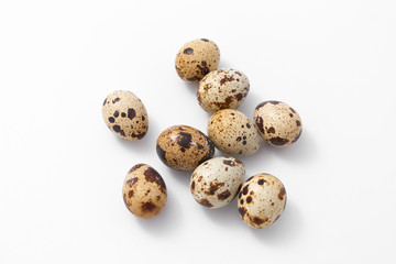 Obraz premium eggs quail spotted small on white background.