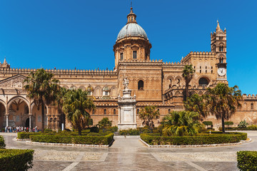 Fototapeta na wymiar The capital of Sicily - Palermo - Italy