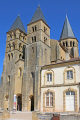 Fototapeta na wymiar Basilica of Paray-le-Monial, France