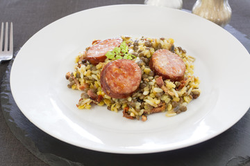 saucisse et lentilles