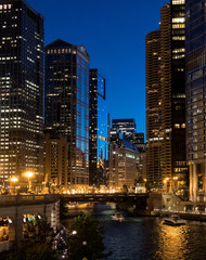 Obraz na płótnie Canvas Chicago at Night