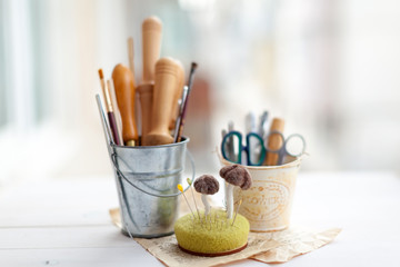 Sewing tools for handcrafted works with felt pincushion