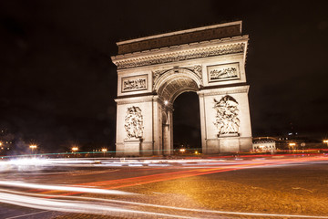 Fototapeta na wymiar arco del triunfo francia